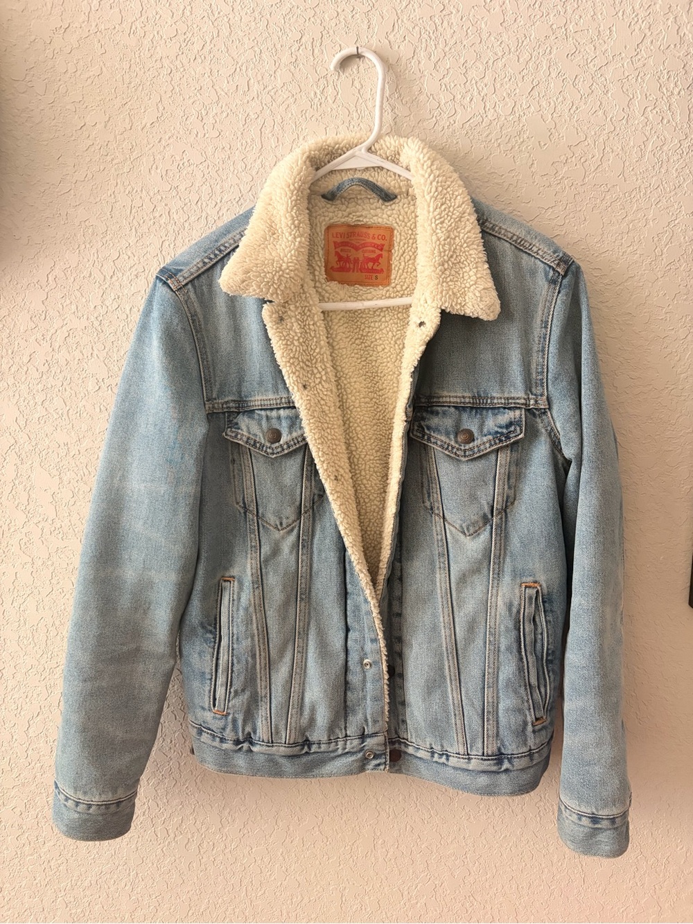 Levi's Light Blue Denim Jacket with Cream Sherpa Collar